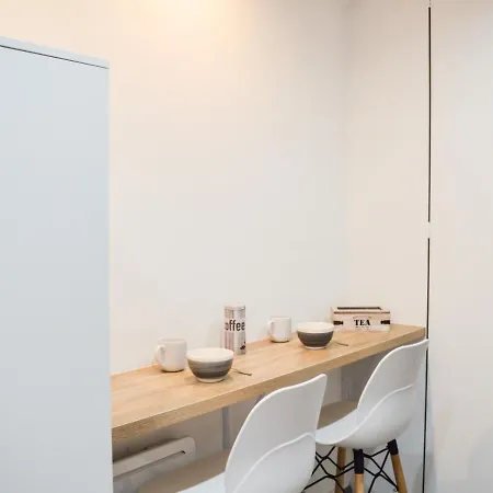 Le Blue St Leon : 2 Pieces Cozy Lit King Size Wifi Apartment *