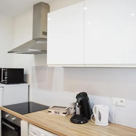 Le Blue St Leon : 2 Pieces Cozy Lit King Size Wifi Apartment