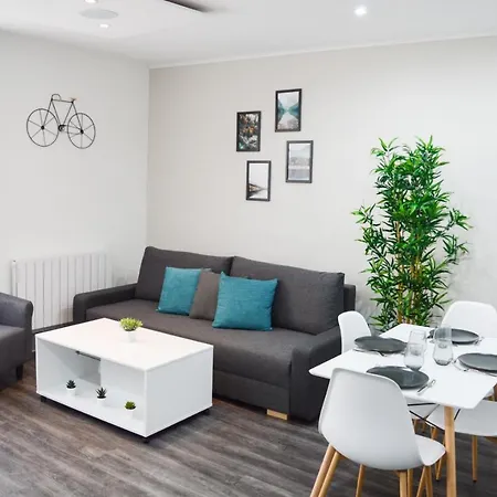 Le Blue St Leon : 2 Pieces Cozy Lit King Size Wifi Apartment *