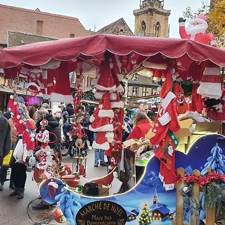 Le Blue St Léon : 2 Pièces Cozy Lit King Size Wifi