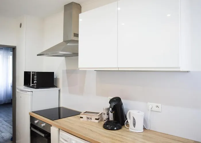 Le Blue St Leon : 2 Pieces Cozy Lit King Size Wifi Διαμέρισμα